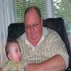Papa dit toujours que je ressemble � Grand-Papa. Vous trouvez, vous?
2005-09-03