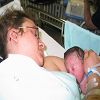 Julie retrouve Vincent � l'unit� de soins n�onataux.
2005-05-04
