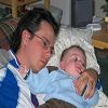 Un peu de t�l� avec Papa apr�s une dure journ�e.
2005-09-11